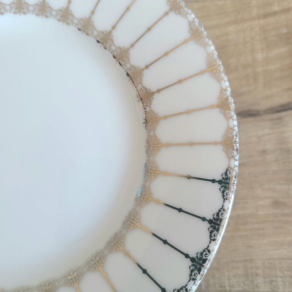 4 Ciroa Luxe Florence fine quality porcelain plates/saucers with metallic accent - Picture 7 of 8